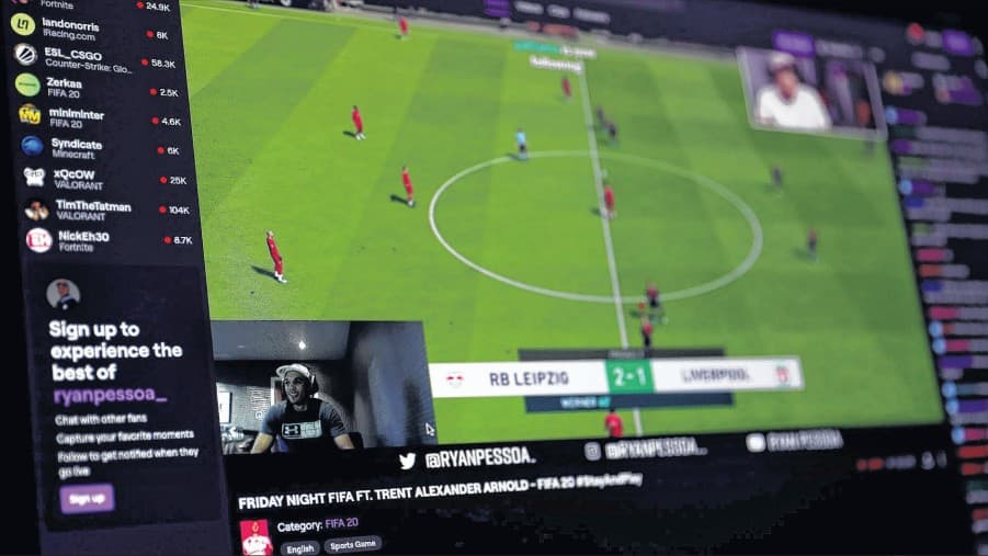 E-Sports: Aus der Halle ins eigene Zimmer