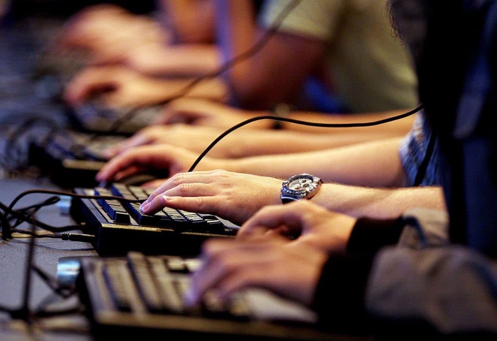 (Audiobeitrag) Gaming Lounge: E-Sports East Belgium träumt von eigenem Vereinsheim