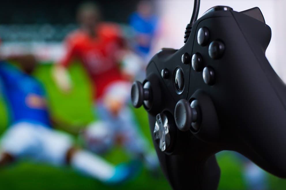 (Audiobeitrag) Wer ist der beste FIFA-Spieler in der Euregio?
